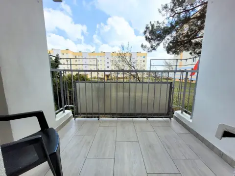 M3, parter, balkon, po generalnym remoncie – zdjęcie 3