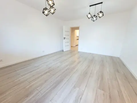 M3, parter, balkon, po generalnym remoncie – zdjęcie 2