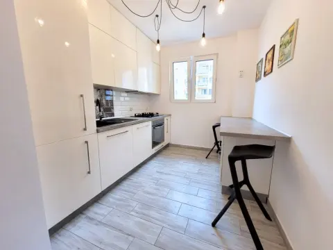 M3, parter, balkon, po generalnym remoncie – zdjęcie 5